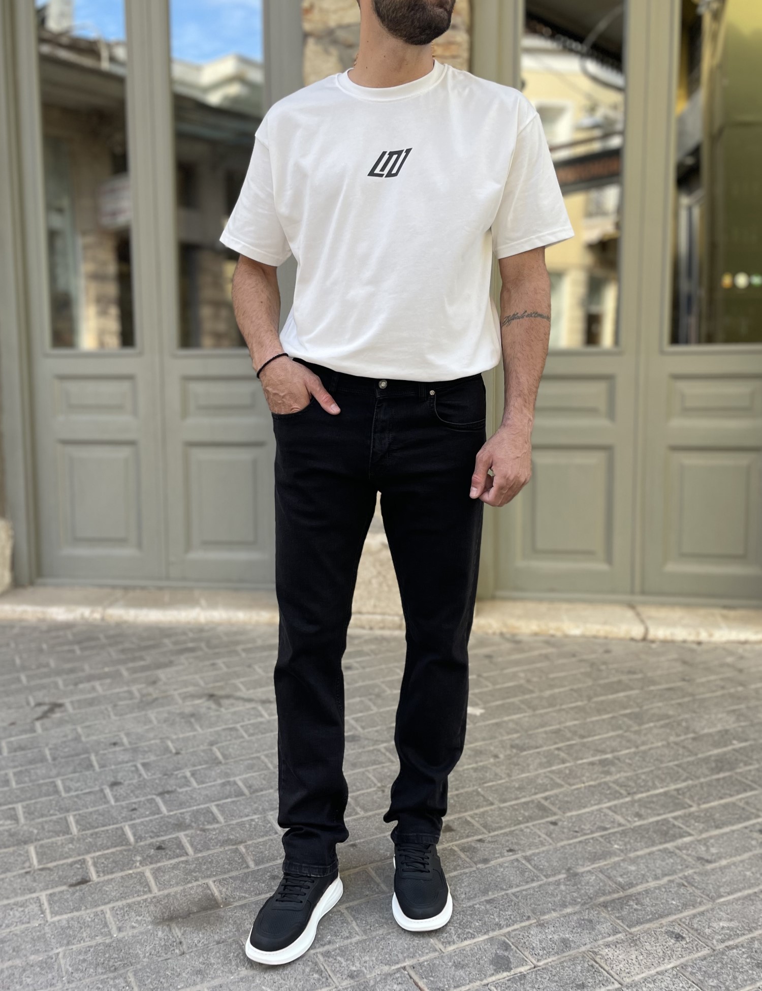 Ανδρικό μαύρο τζιν ελαστικό πεντάτσεπο με φερμουάρ BO1727M φωτογραφία